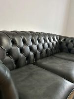 d 3 seater 2