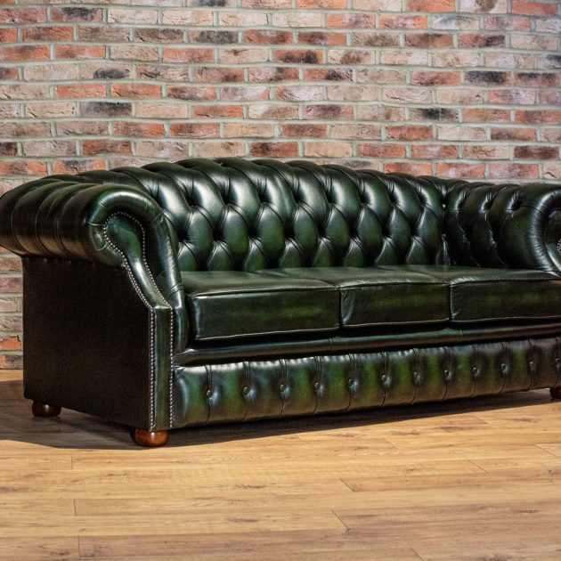 Chesterfield Derbyshire: Three-seater Leather Sofa