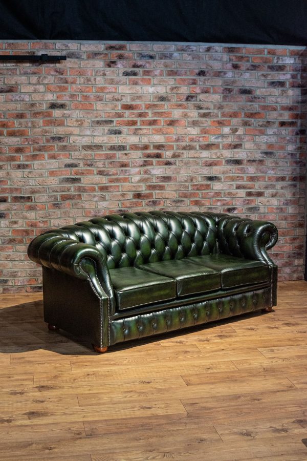 d 3 seater 8
